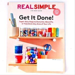 Real Simple Magazine - Life Made Easier: Lighten Your Life May 2021